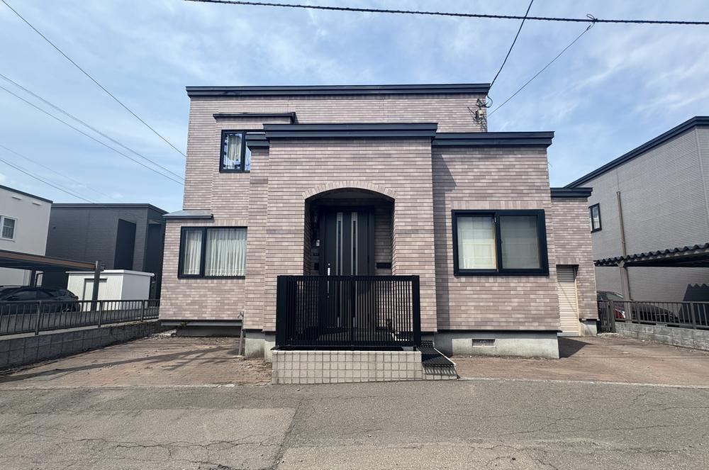 4LDK house in Chuo Ward, Sapporo, Hokkaido - Photo 1