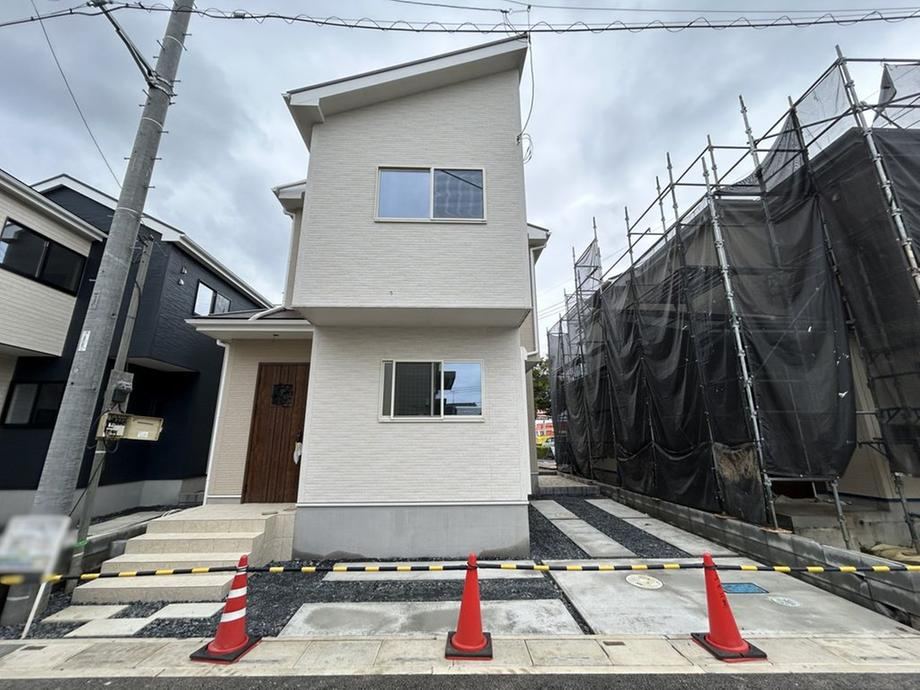 4LDK house in Sakura Ward, Saitama - Photo 1