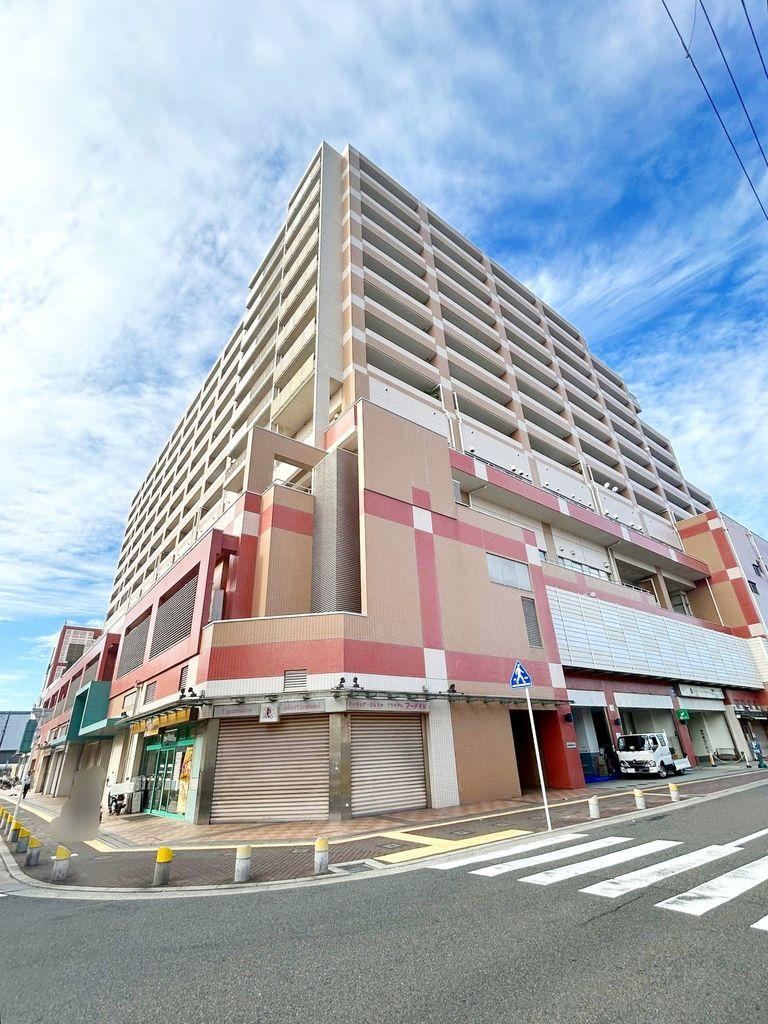 3LDK apartment in Takaishi, Osaka - Photo 1