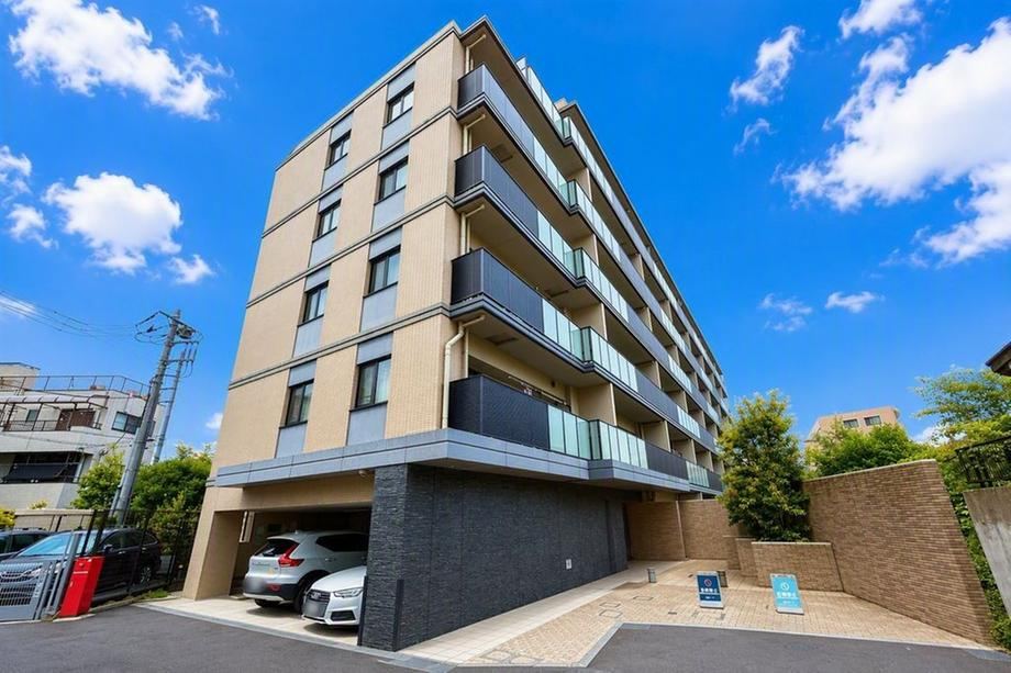 3LDK apartment in Asahi Ward, Yokohama, Kanagawa - Photo 1
