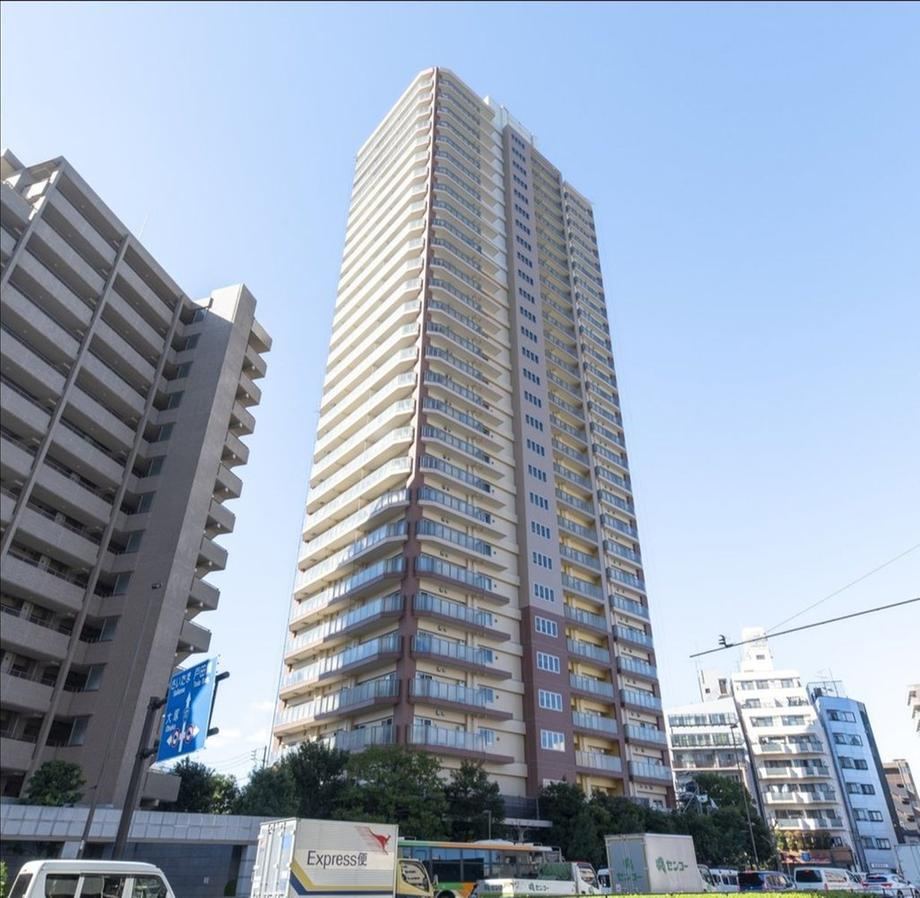 2LDK apartment in Toshima Ward, Tokyo - Photo 1