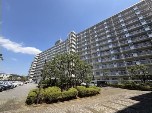 3LDK apartment in Sakura Ward, Saitama - Photo 1