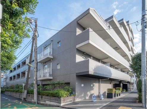 1LDK apartment in Setagaya Ward, Tokyo - Photo 1