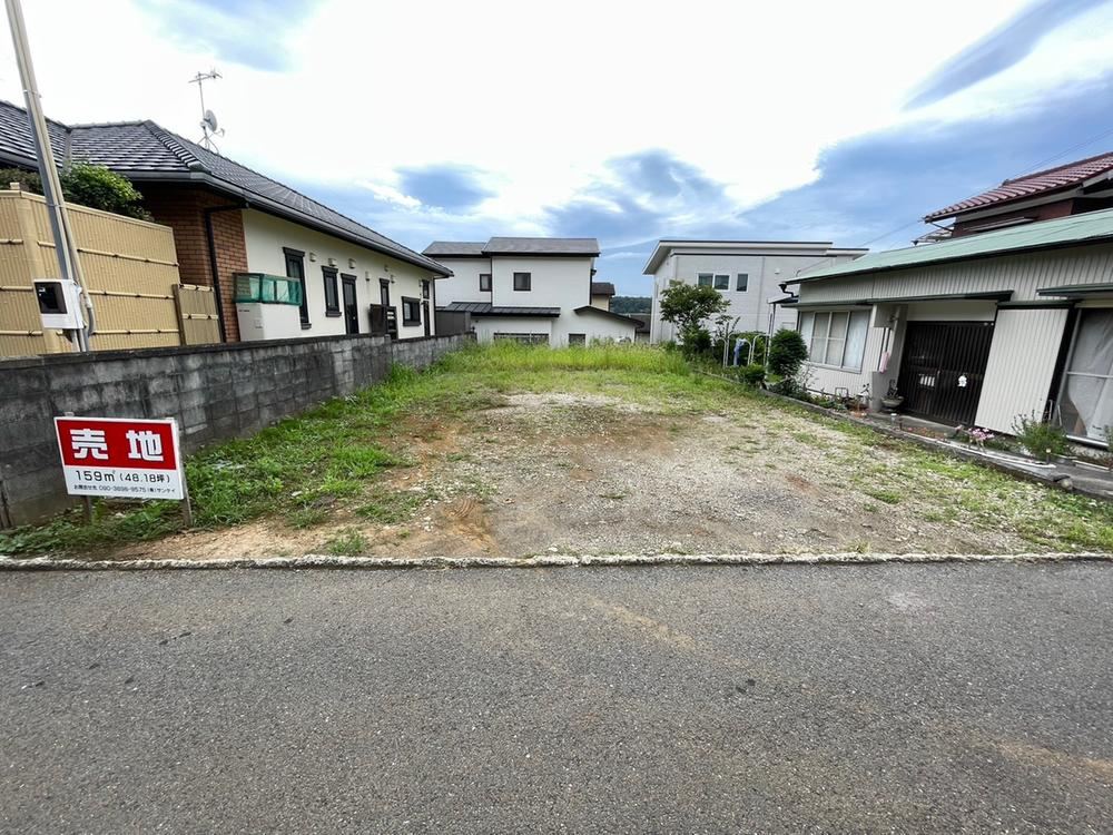 159 m² land in Hadano, Kanagawa - Photo 1