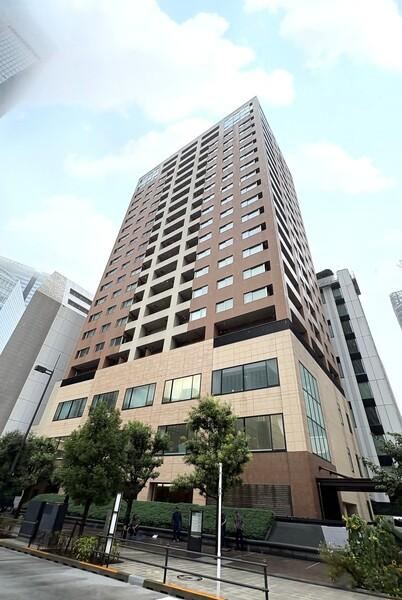 1LDK apartment in Minato Ward, Tokyo - Photo 1