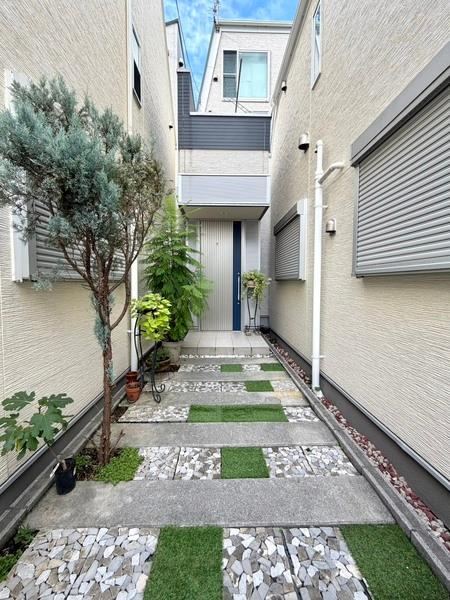 2LDK+2S house in Kita Ward, Tokyo - Photo 1
