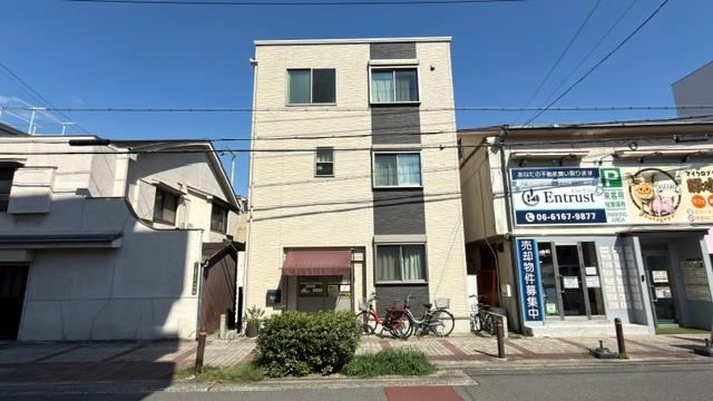 4LDK house in Joto Ward, Osaka - Photo 1