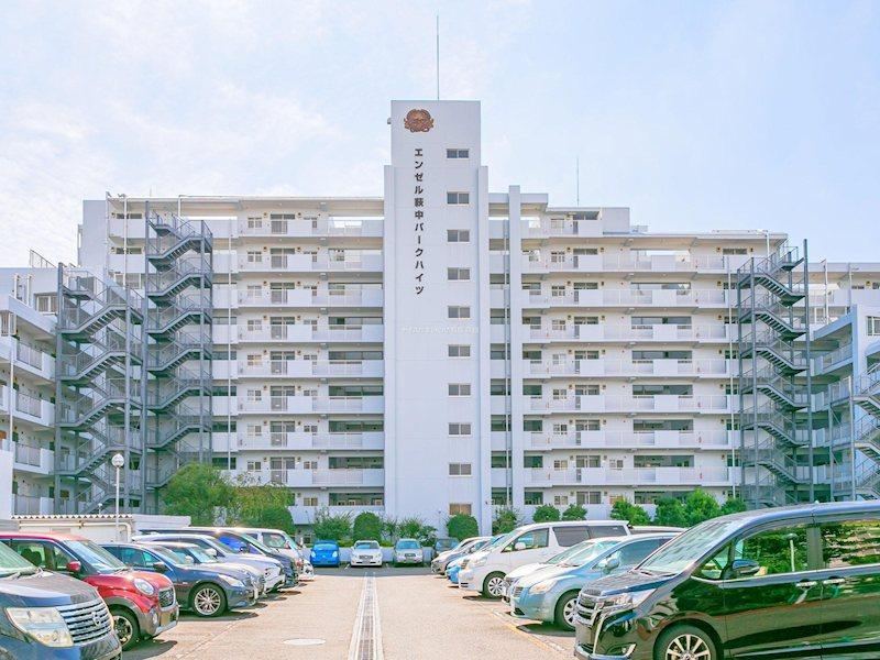 4LDK apartment in Ota Ward, Tokyo - Photo 1