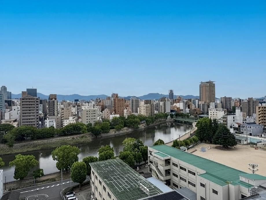 2LDK apartment in Nishi Ward, Hiroshima - Photo 1