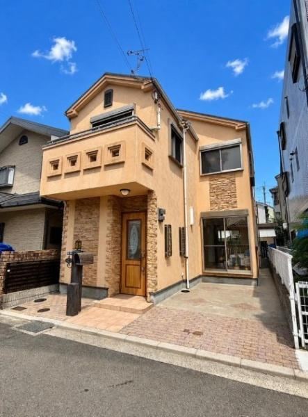 4LDK house in Neyagawa, Osaka - Photo 1