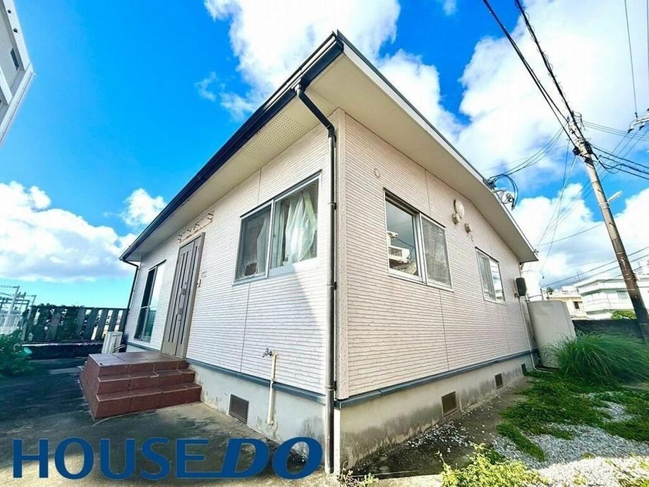 3LDK house in Chatan, Nakagami District, Okinawa - Photo 1