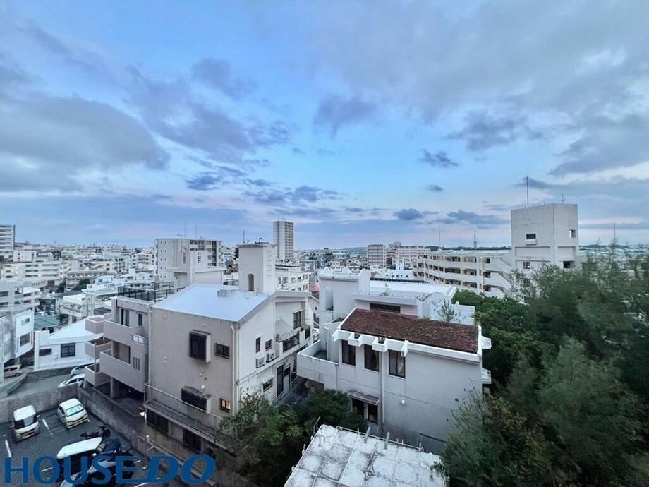 3DK apartment in Naha, Okinawa - Photo 1