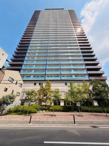 3LDK apartment in Nishi Ward, Osaka - Photo 1