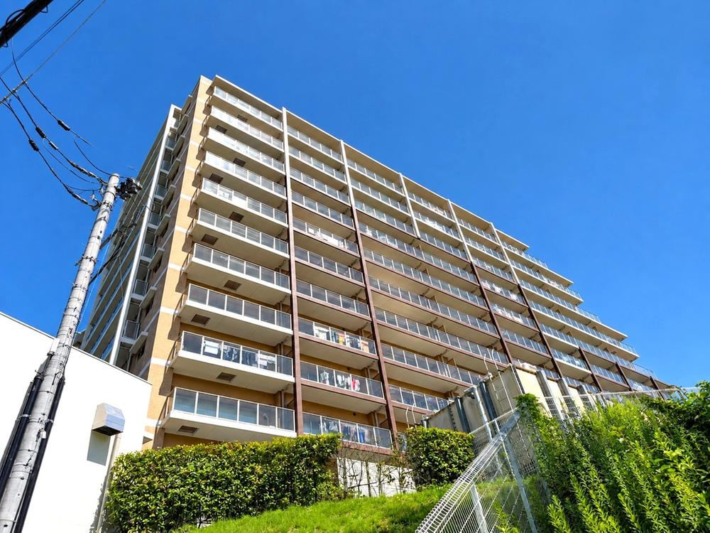 3LDK apartment in Kawanishi, Hyogo - Photo 1