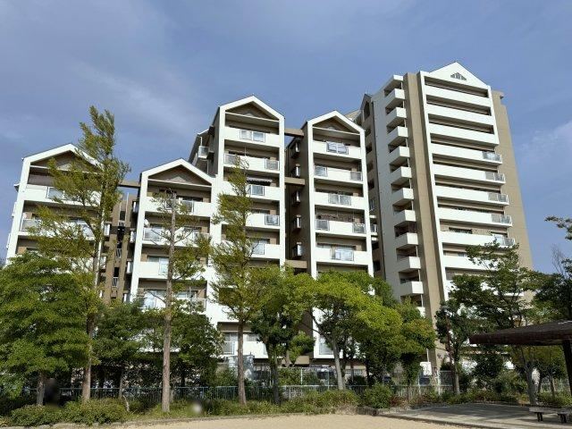 3LDK apartment in Nishi Ward, Kobe, Hyogo - Photo 1