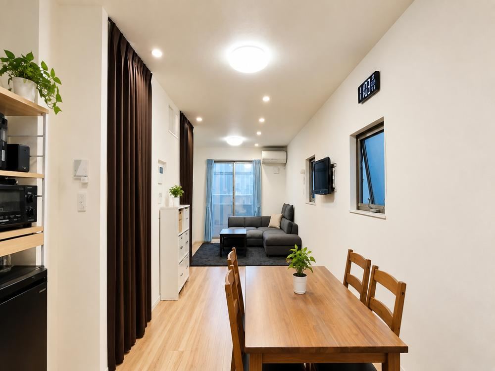 3LDK+S house in Meguro Ward, Tokyo - Photo 1