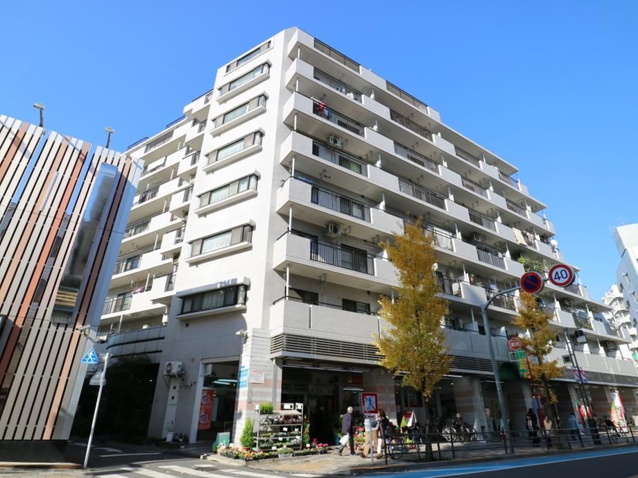 1DK apartment in Arakawa Ward, Tokyo - Photo 1