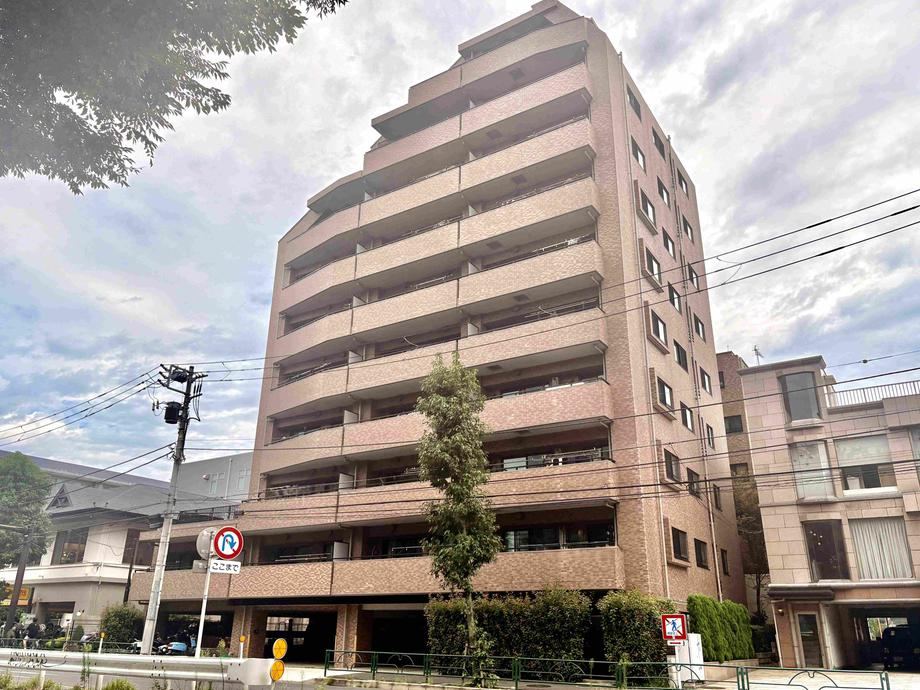 2LDK+S apartment in Setagaya Ward, Tokyo - Photo 1