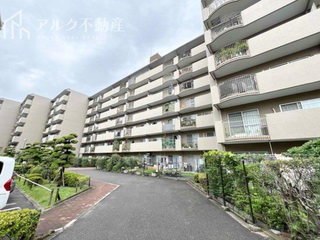 3LDK apartment in Nishinomiya, Hyogo - Photo 1