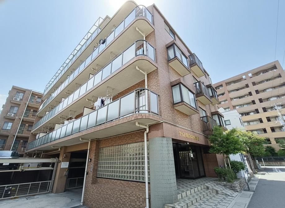 2LDK apartment in Ichikawa, Chiba - Photo 1