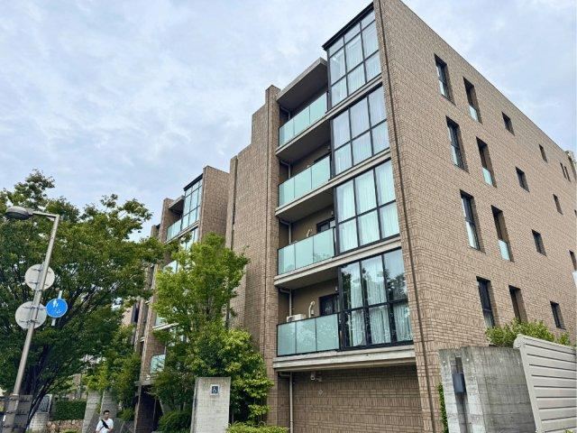 3LDK apartment in Ashiya, Hyogo - Photo 1