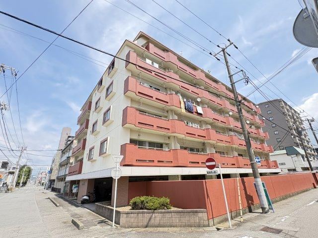 1DK apartment in Numazu, Shizuoka - Photo 1