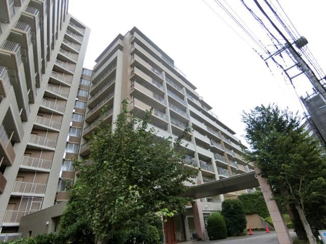 3LDK apartment in Machida, Tokyo - Photo 1