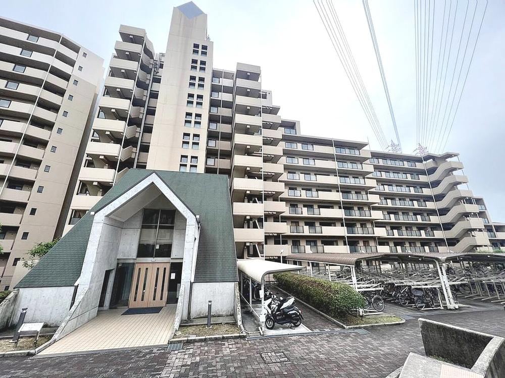 4LDK apartment in Izumi, Osaka - Photo 1