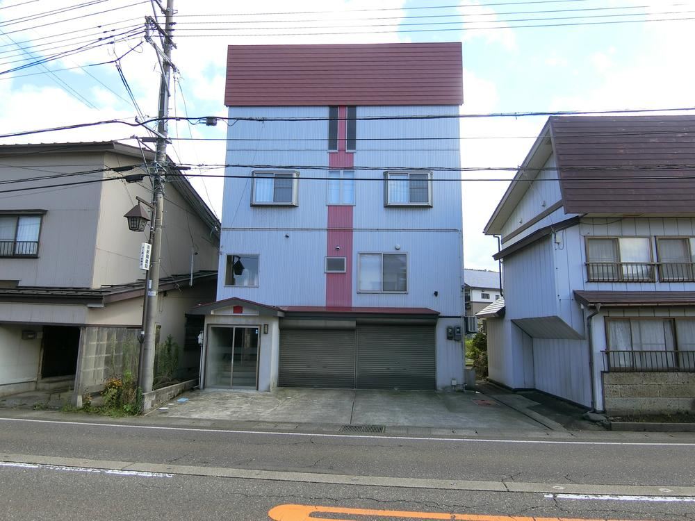 7LDK house in Myoko, Niigata - Photo 1
