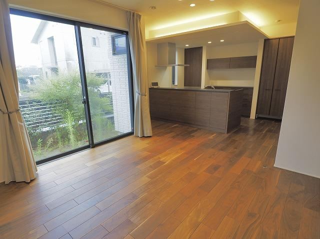 3LDK+S house in Fukutsu, Fukuoka - Photo 1