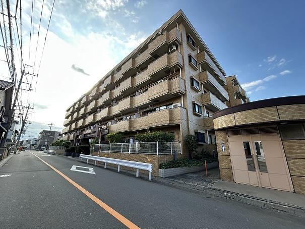 3LDK apartment in Fujimino, Saitama - Photo 1