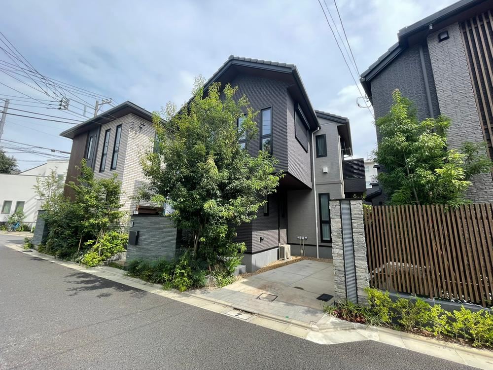 2LDK house in Setagaya Ward, Tokyo - Photo 1