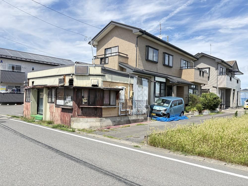 4LDK house in Higashimatsushima, Miyagi - Photo 1