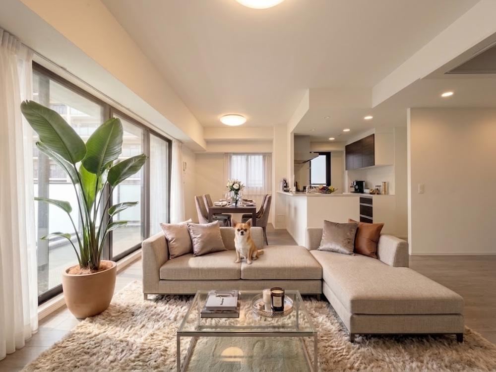 4LDK apartment in Koshigaya, Saitama - Photo 1
