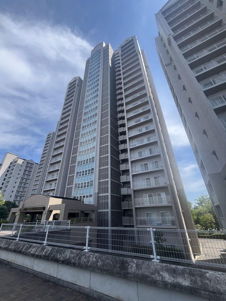 3LDK apartment in Nishi Ward, Kobe, Hyogo - Photo 1
