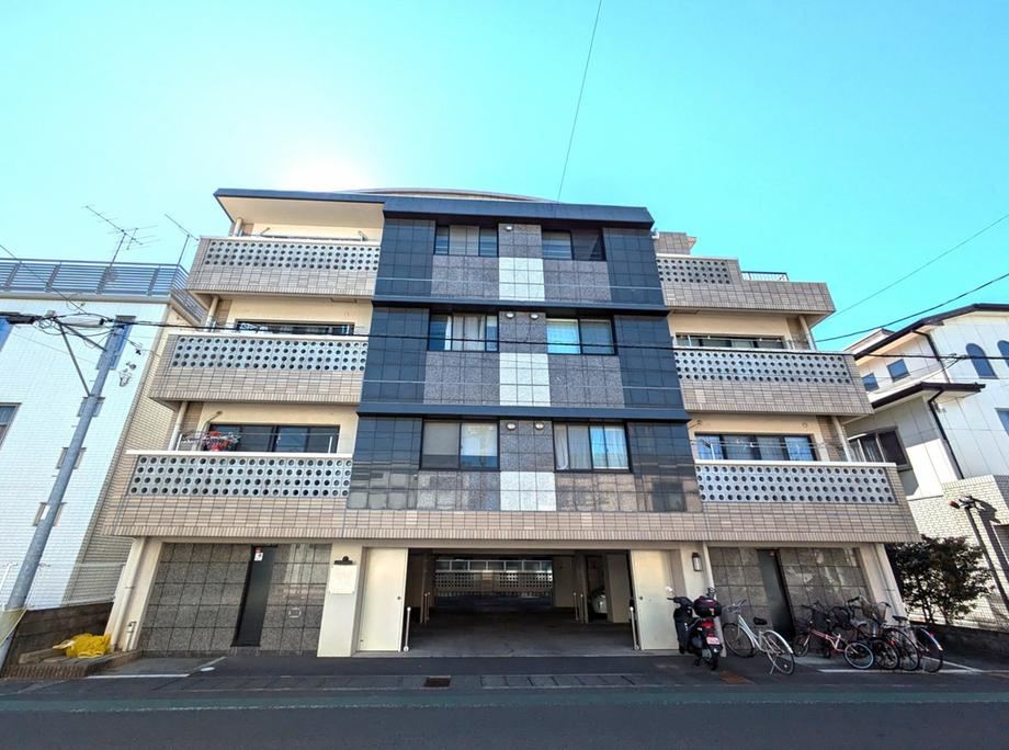 2LDK apartment in Suruga Ward, Shizuoka - Photo 1