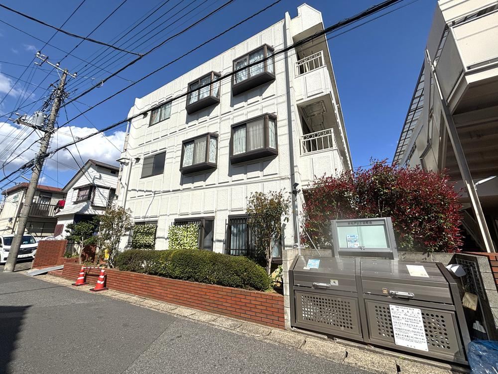 2DK apartment in Matsudo, Chiba - Photo 1