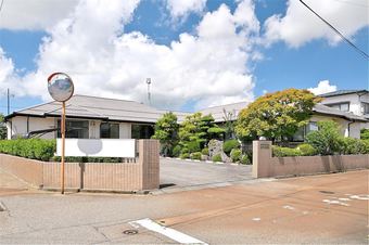 5LDK house in Nishikan Ward