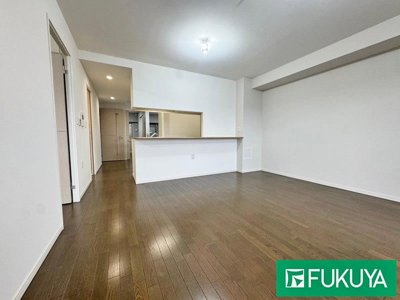 3LDK apartment in Hirakata, Osaka - Photo 1
