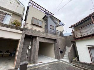 4LDK house in Mino, Osaka - Photo 1