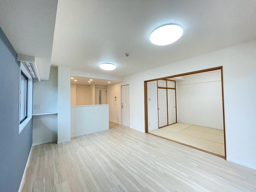 3LDK apartment in Katsushika Ward, Tokyo - Photo 1