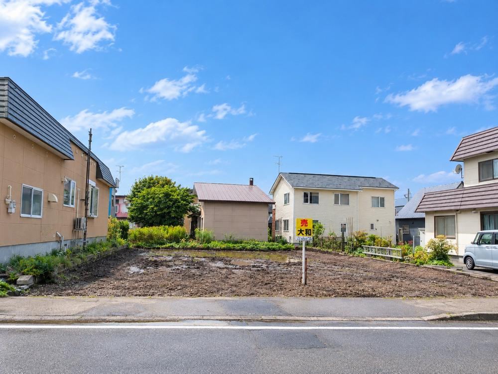 307 m² land in Asahikawa, Hokkaido - Photo 1