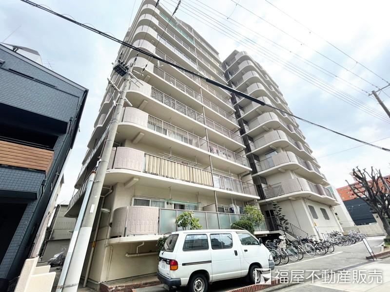 3LDK apartment in Kita Ward, Osaka - Photo 1