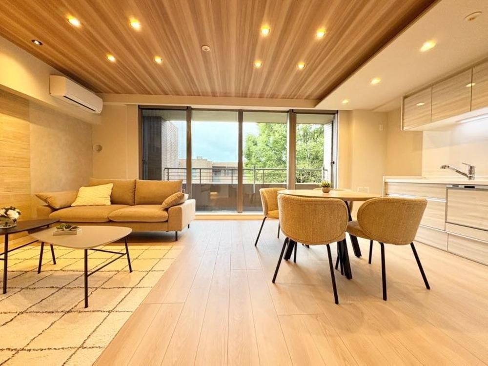3LDK apartment in Suginami Ward, Tokyo - Photo 1