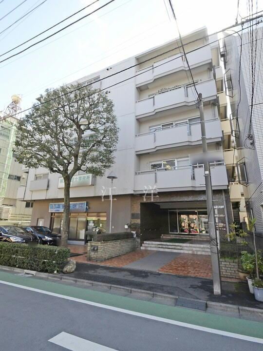 2LDK apartment in Itabashi Ward, Tokyo - Photo 1