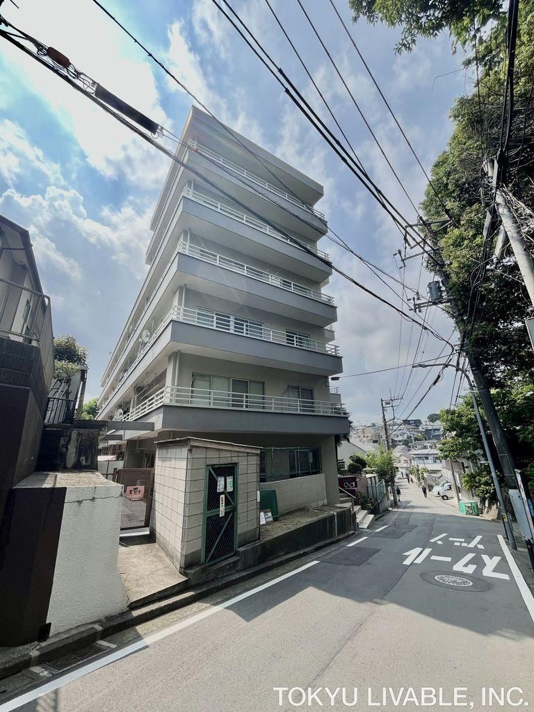 2LDK apartment in Kohoku Ward, Yokohama, Kanagawa - Photo 1