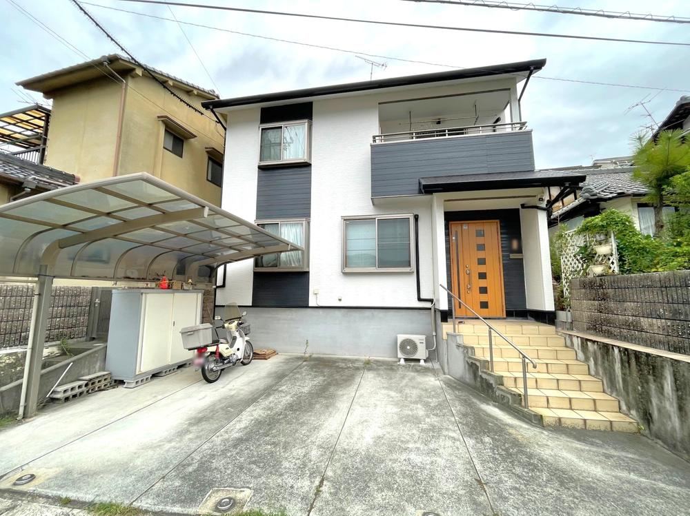 4LDK house in Kure, Hiroshima - Photo 1