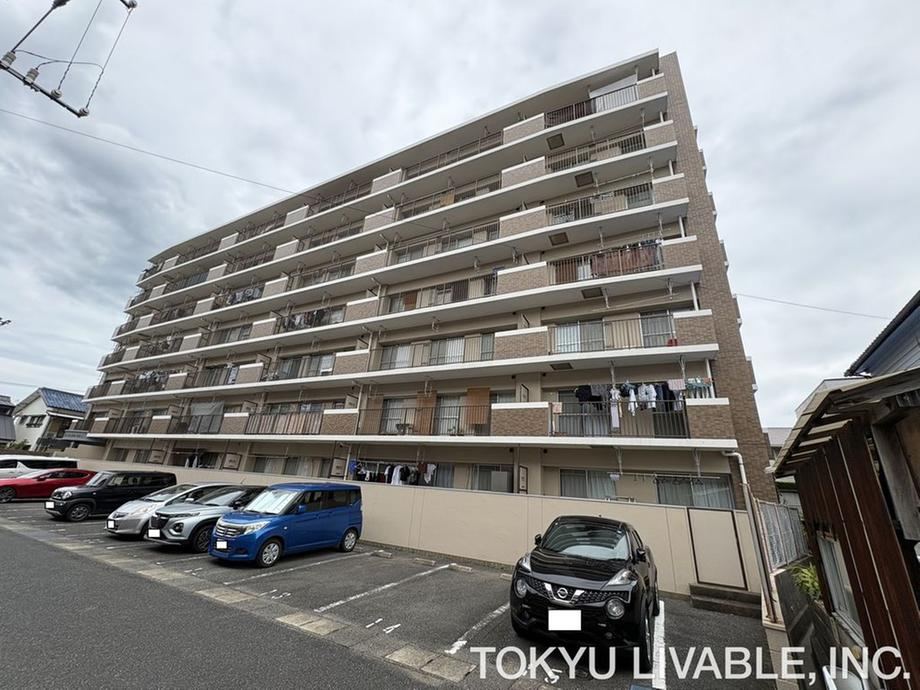 2LDK apartment in Itoshima, Fukuoka - Photo 1