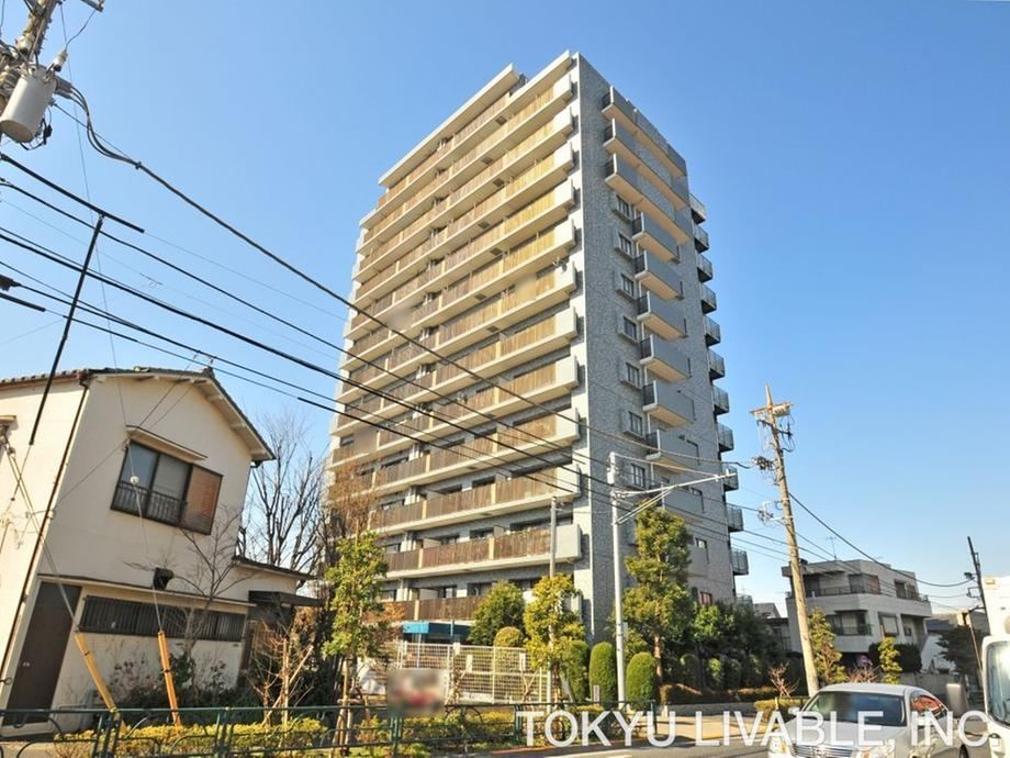 4LDK apartment in Katsushika Ward, Tokyo - Photo 1