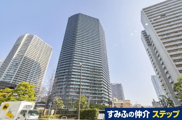 2LDK apartment in Minato Ward, Tokyo - Photo 1
